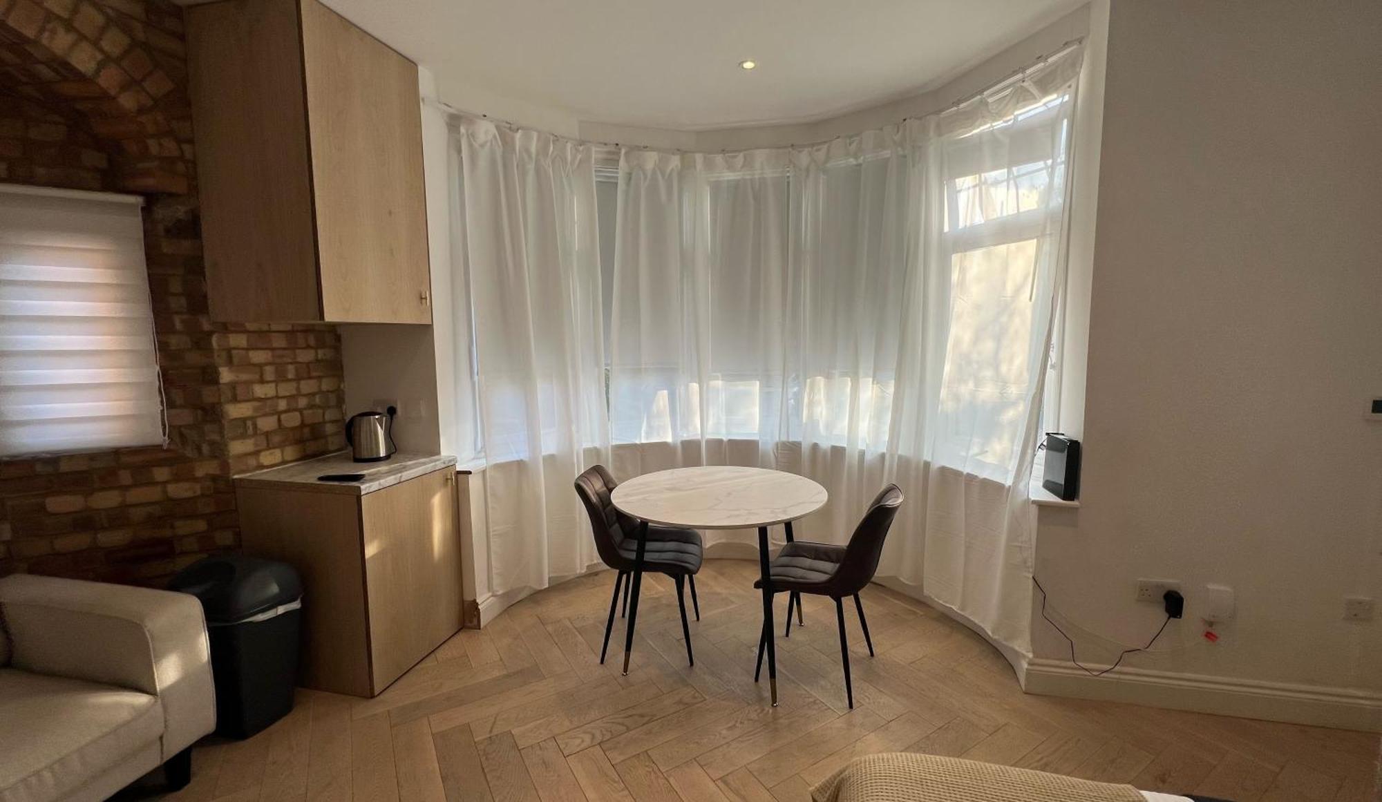 هارو London Studios And Suites المظهر الخارجي الصورة